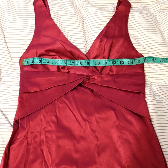 Fuchsia mini cocktail dress - Picture 2 of 4